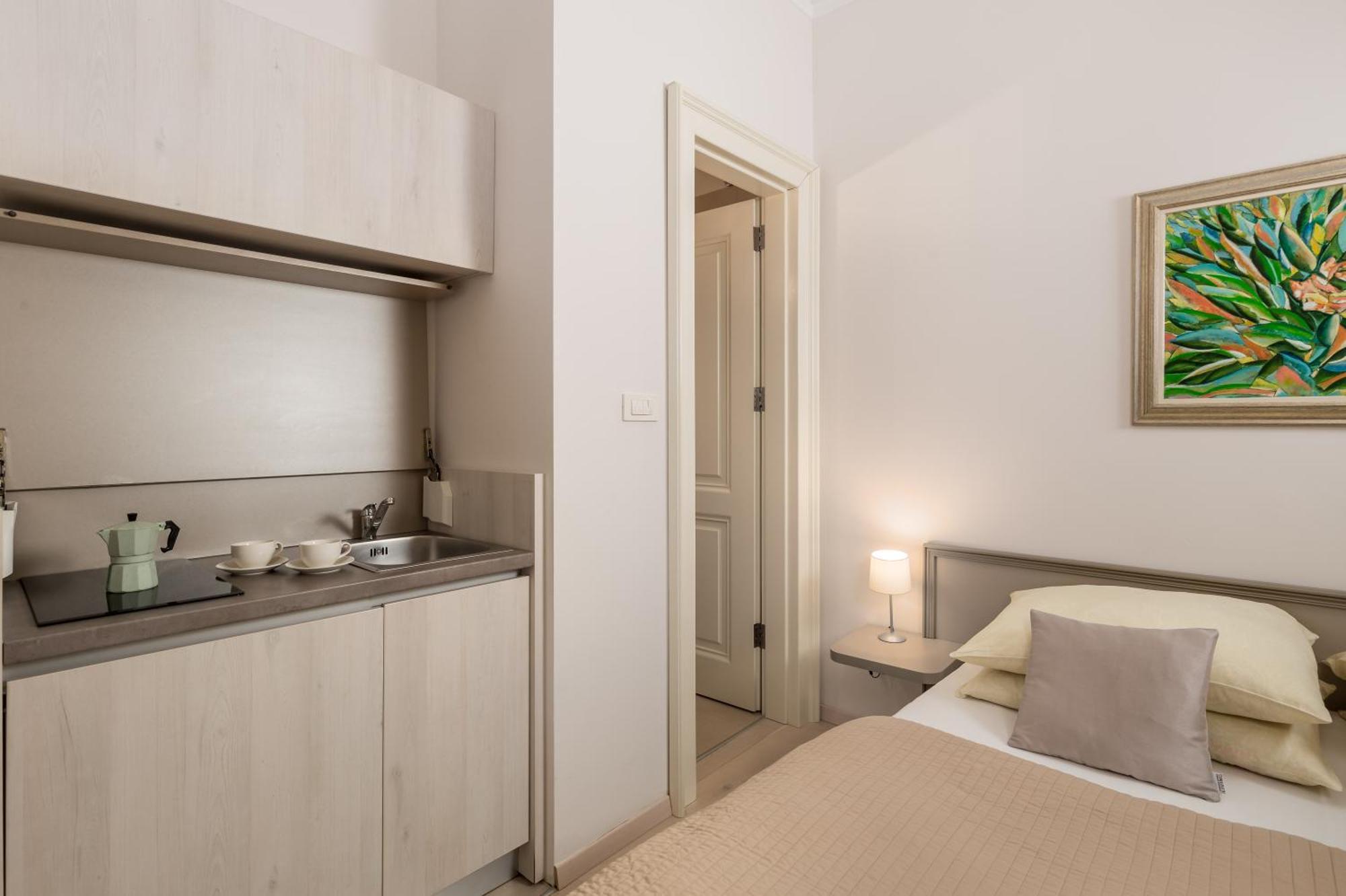 Villa Sokol Apartments Opatija Center 객실 사진